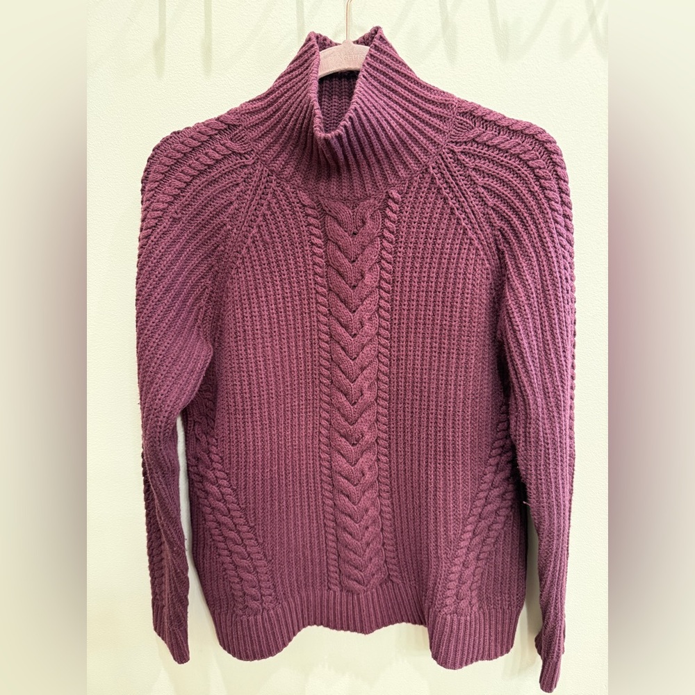 Lululemon Women's Cable Knit Turtleneck Sweater - Maroon